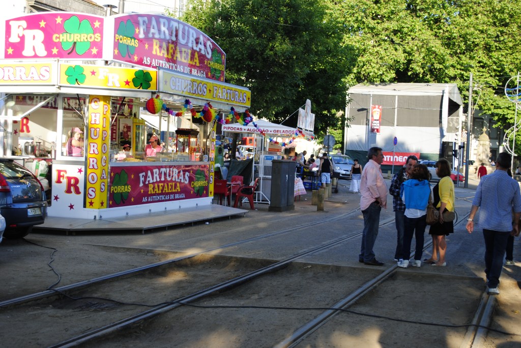 Bizim lokmacilarin burdaki hali.