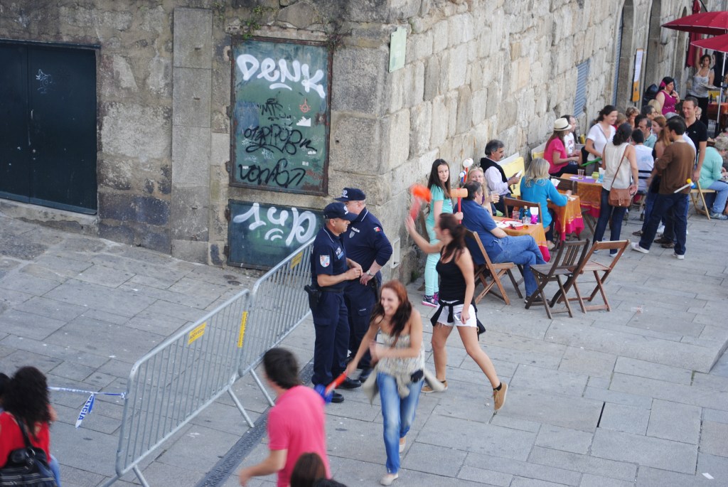 Polise orantisiz guc.